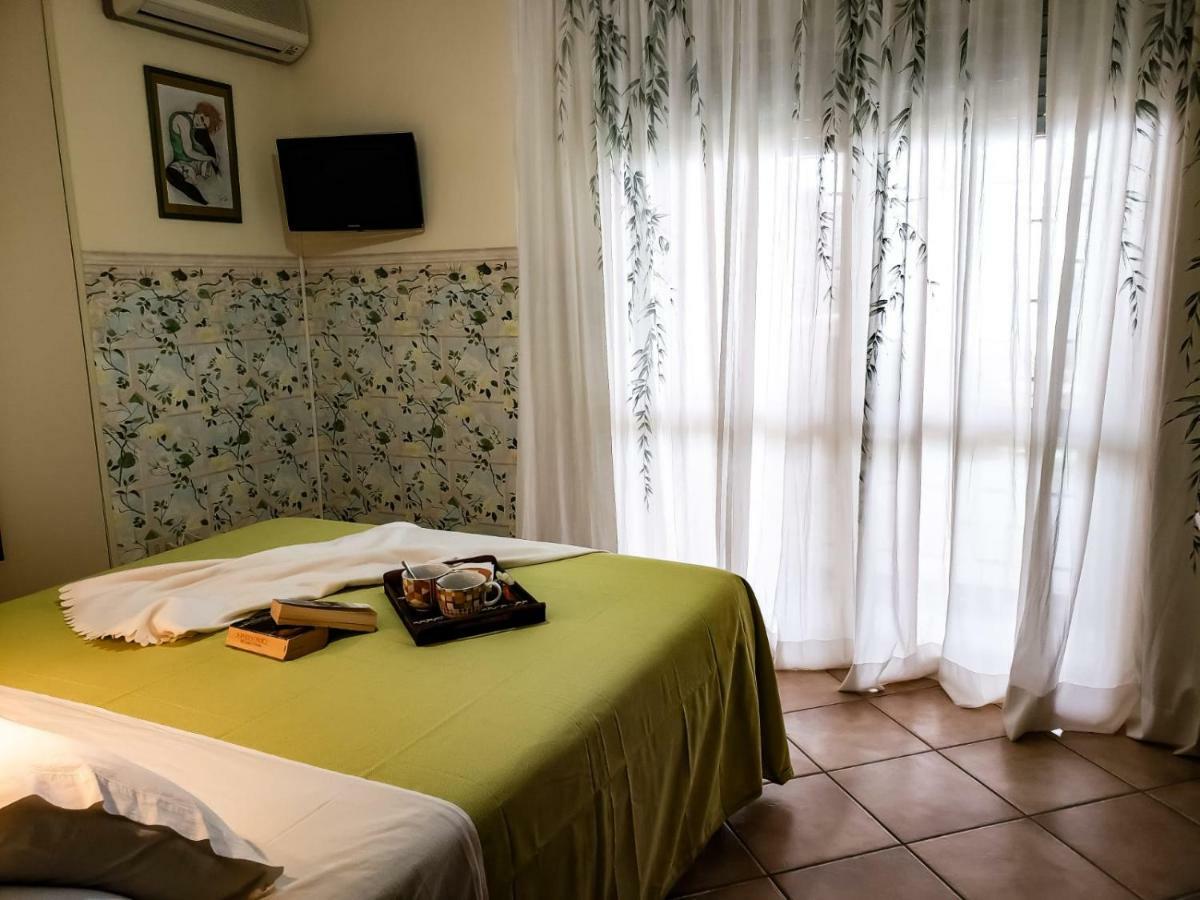Incantevole Casa Sul Mare Vicino A Roma Nettuno Exterior foto